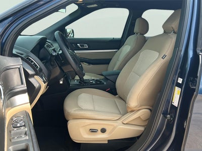 2017 Ford Explorer Base