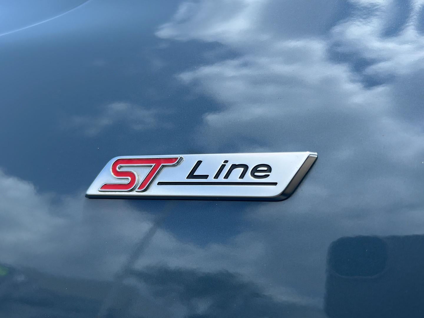 2025 Ford ESCAPE STLINE