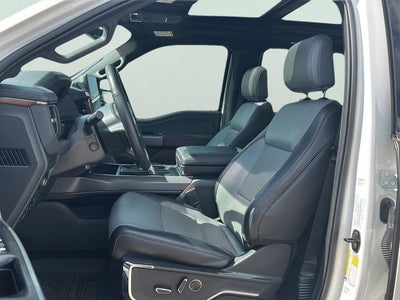 2023 Ford F-150 Lightning LARIAT