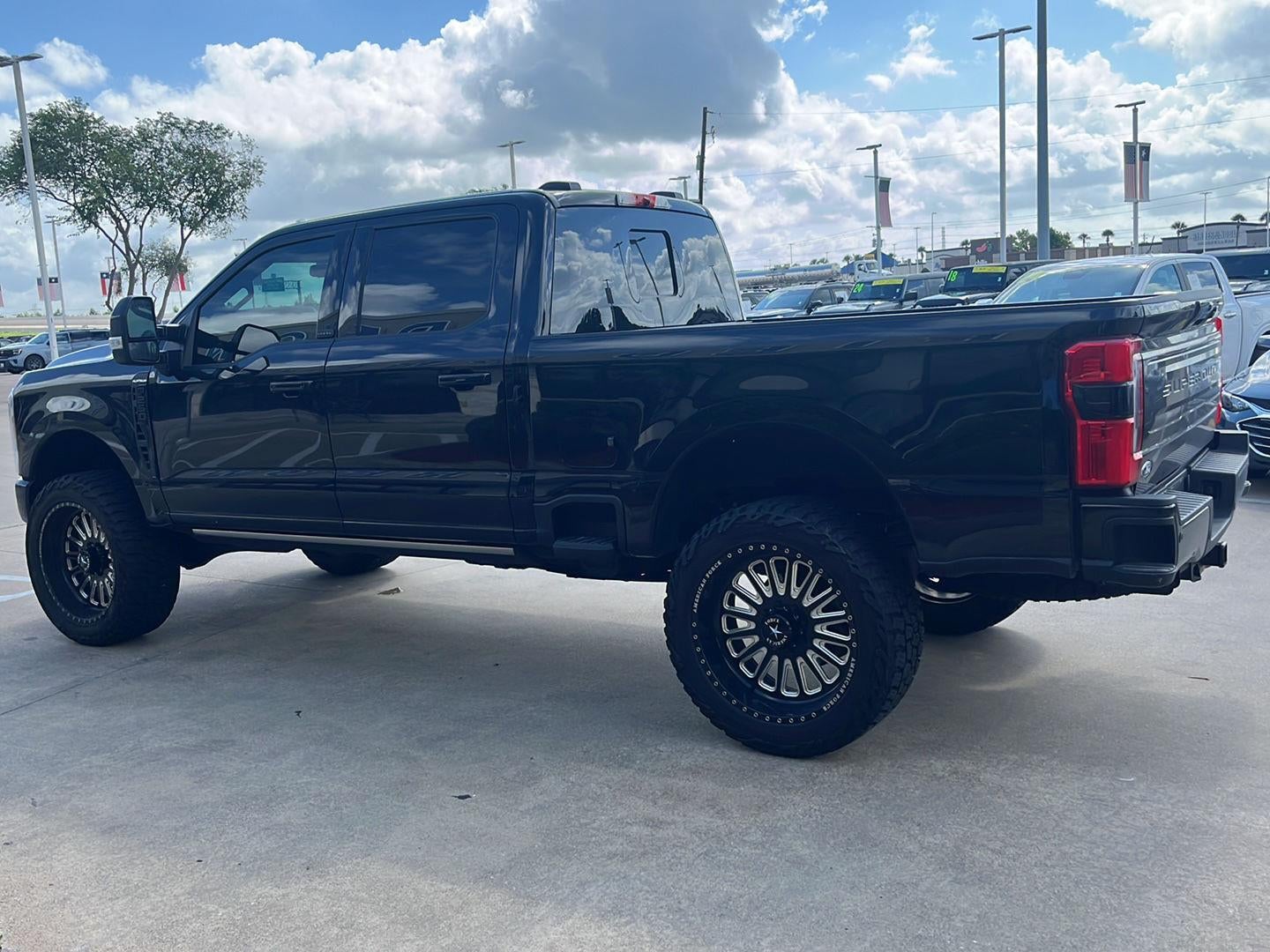 2025 Ford Super Duty F-250 Platinum