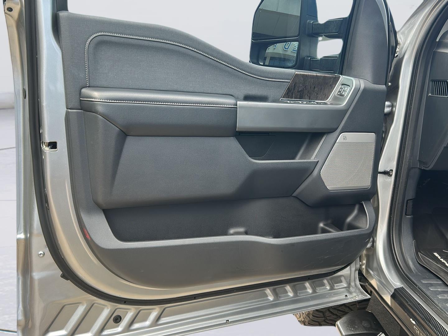 2024 Ford Super Duty F-250 Lariat