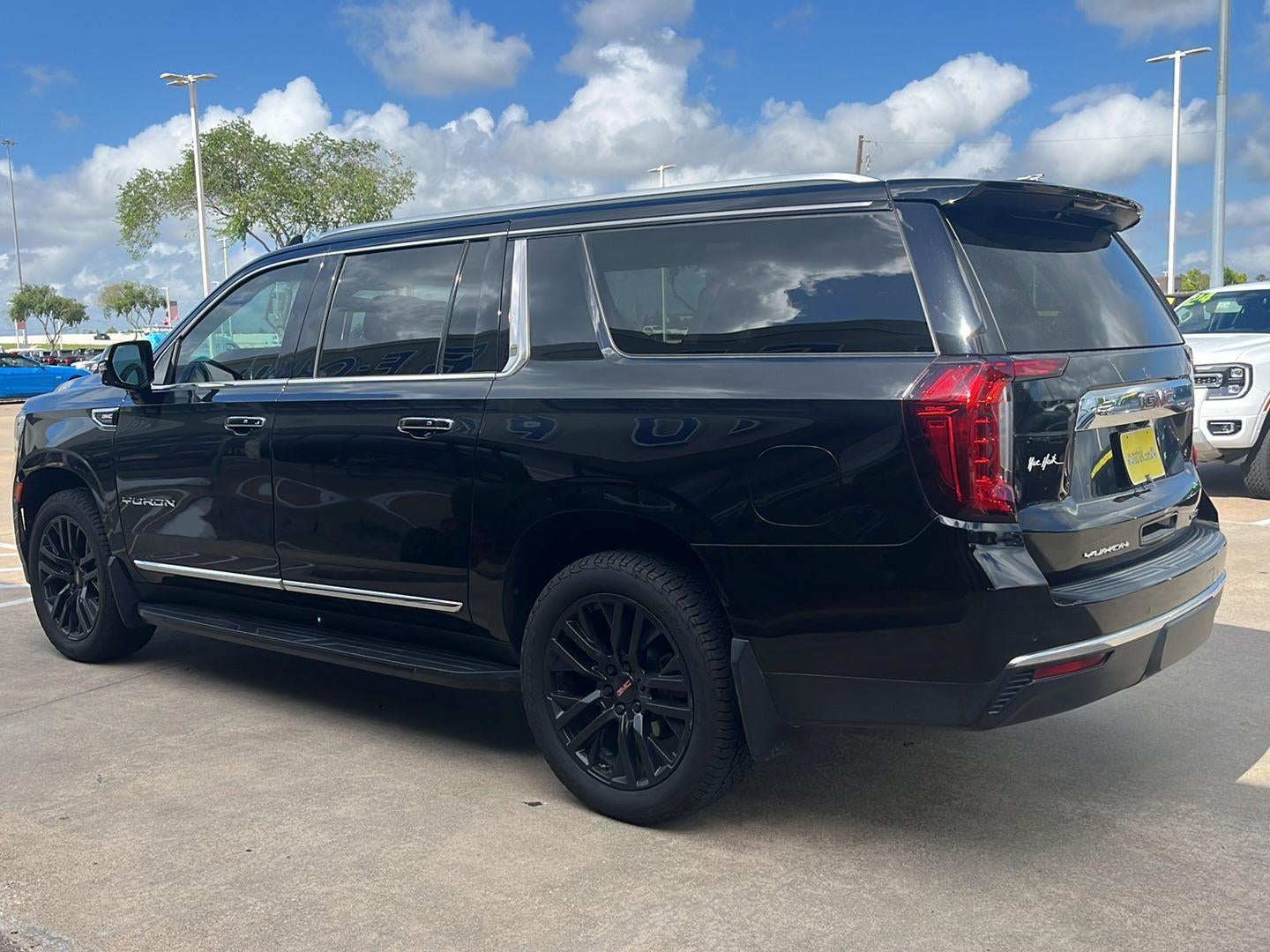 2021 GMC Yukon XL SLT