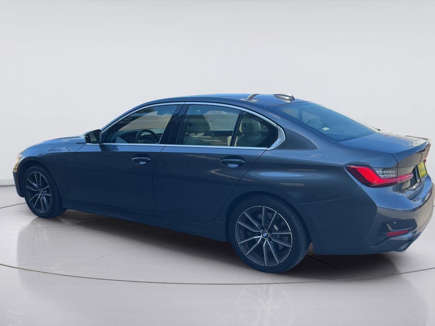 2021 BMW 3 Series 330e