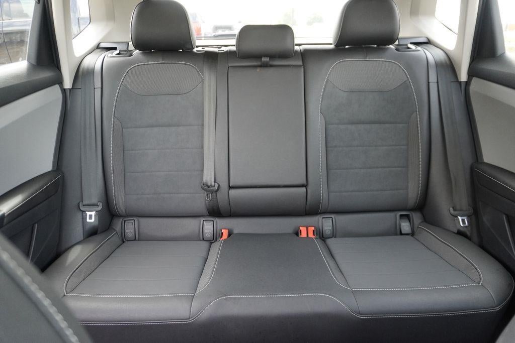 2024 Volkswagen TAOS Base