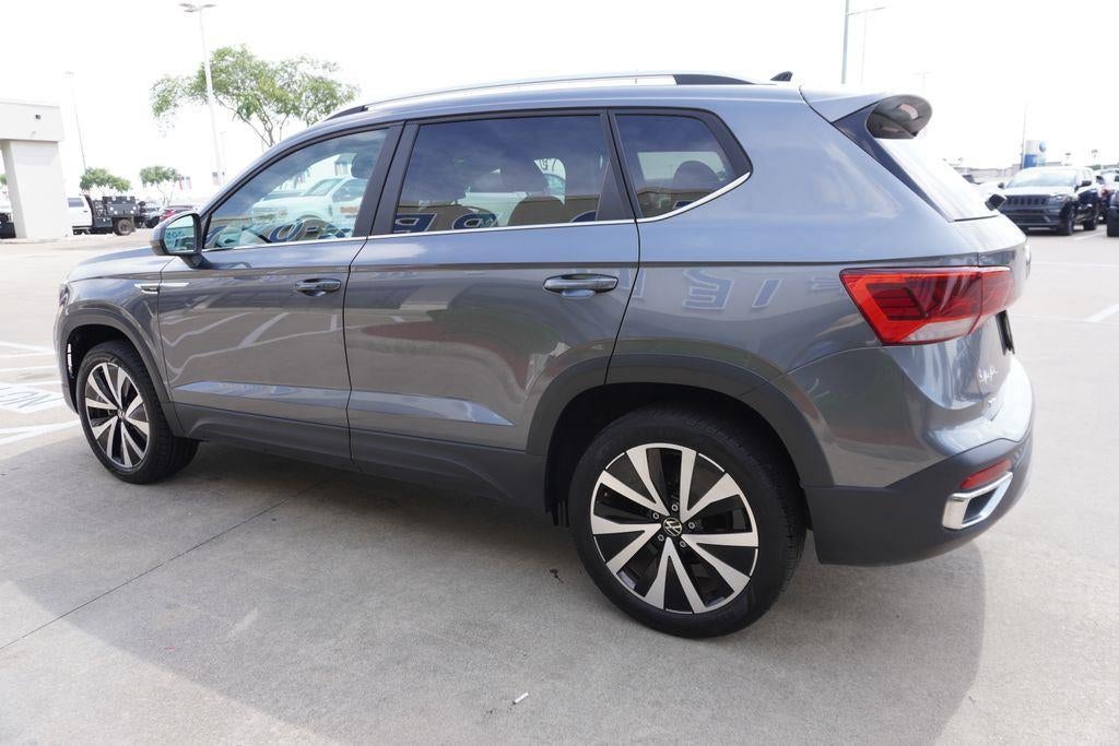 2024 Volkswagen TAOS Base