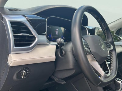 2025 Volkswagen Taos SE