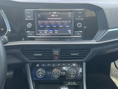 2023 Volkswagen Jetta SE