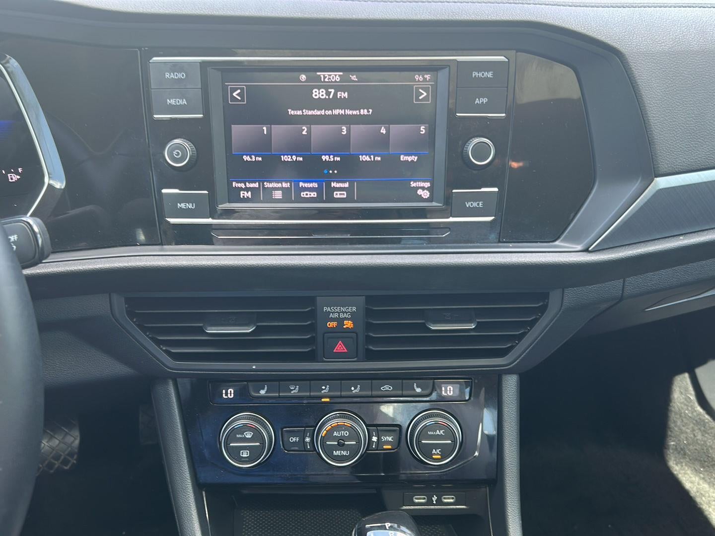 2023 Volkswagen Jetta SE