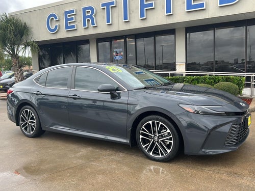 2025 Toyota Camry XLE