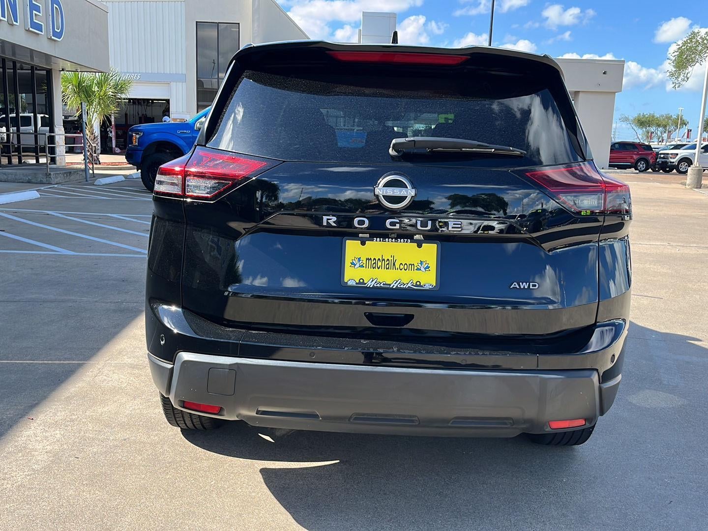 2025 Nissan Rogue SV