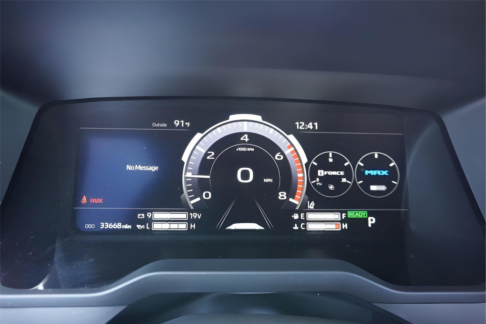 2023 Toyota Tundra Platinum HV