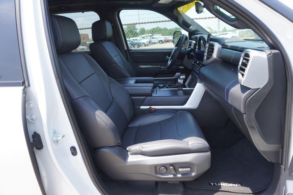 2023 Toyota Tundra Platinum HV