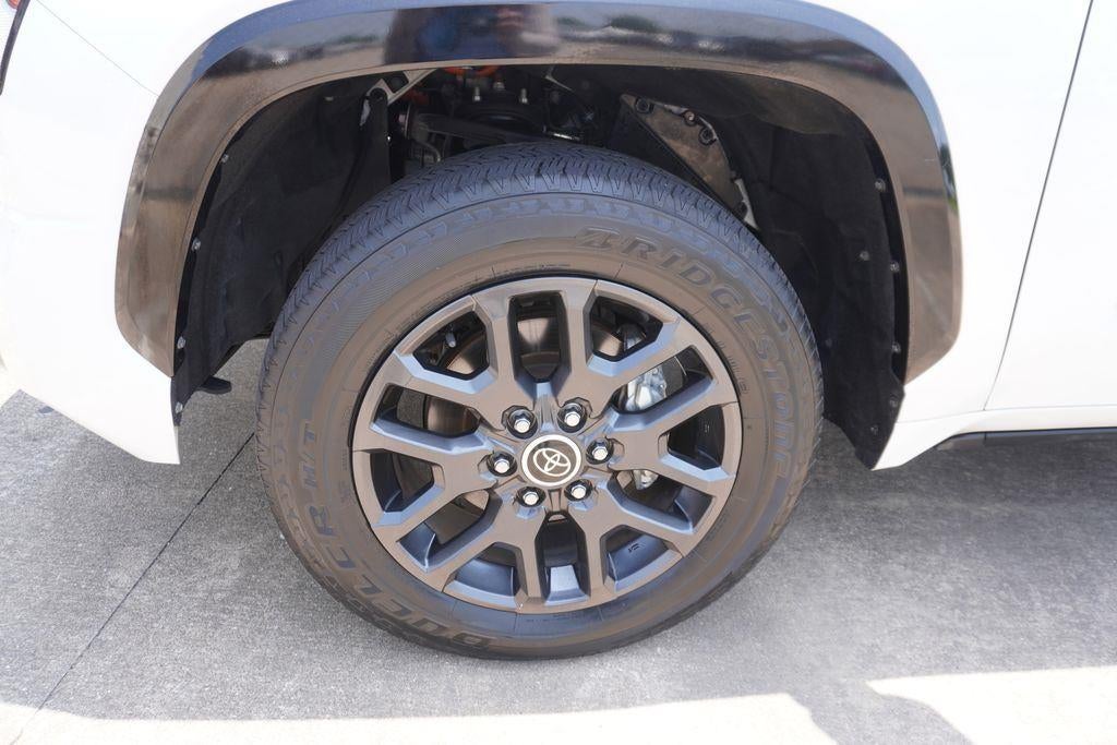 2023 Toyota Tundra Platinum HV