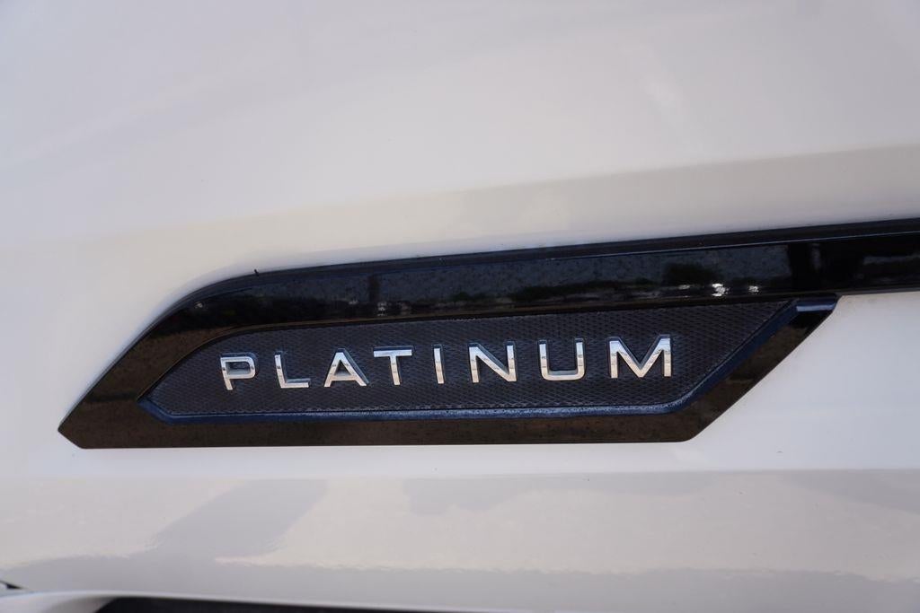 2023 Toyota Tundra Platinum HV