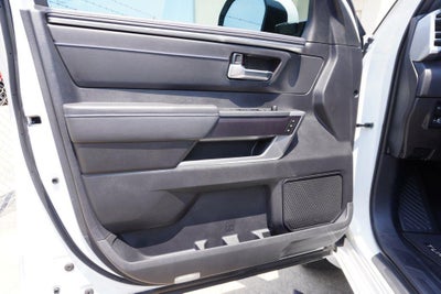 2023 Toyota Tundra Platinum HV