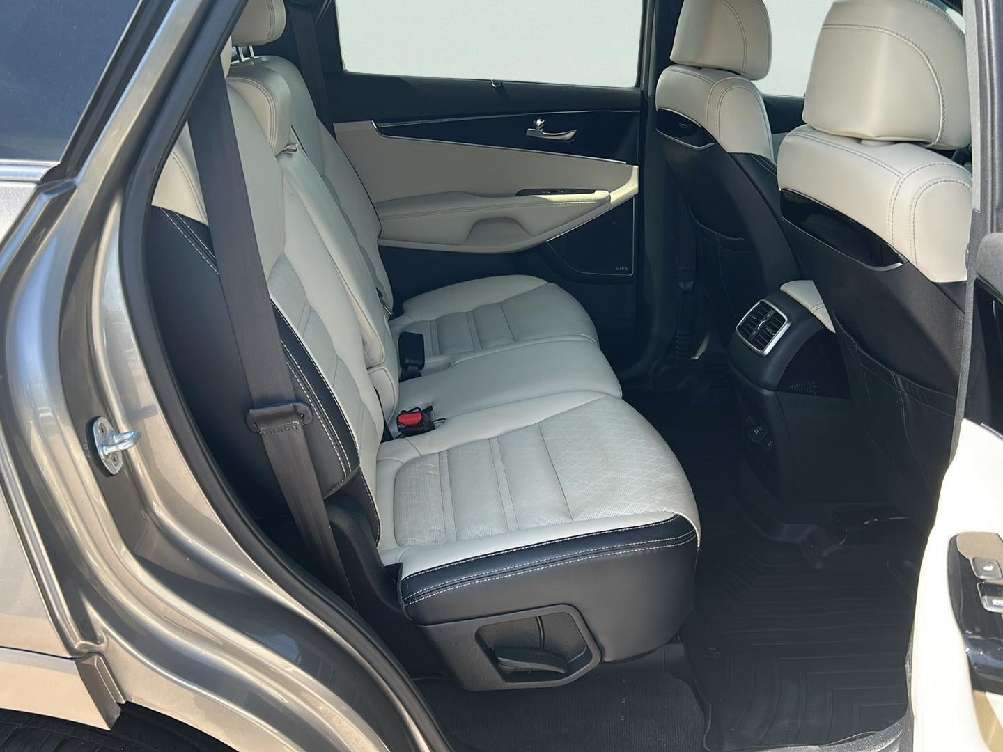 2017 Kia Sorento SX Limited V6