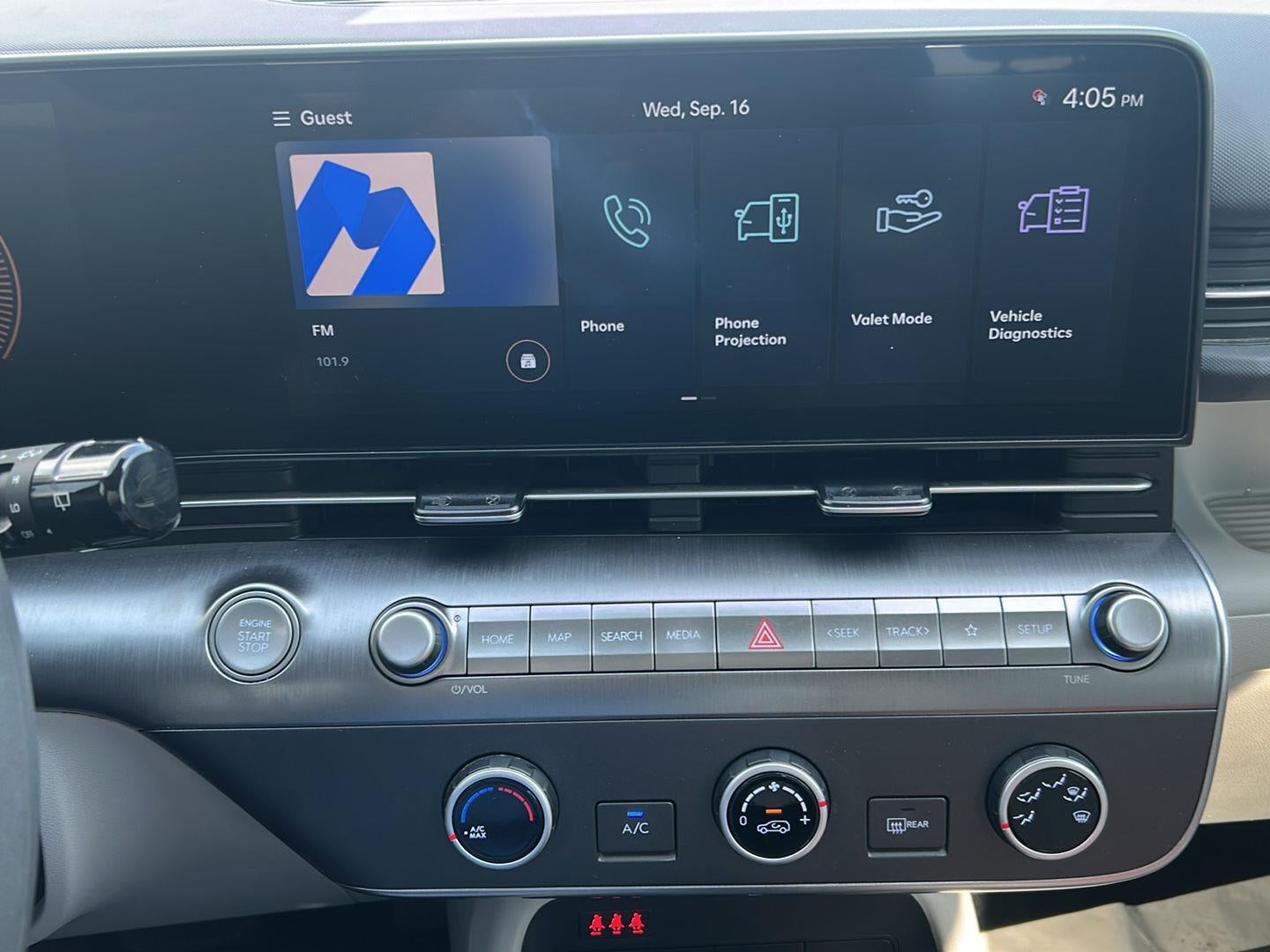 2024 Hyundai Kona SE