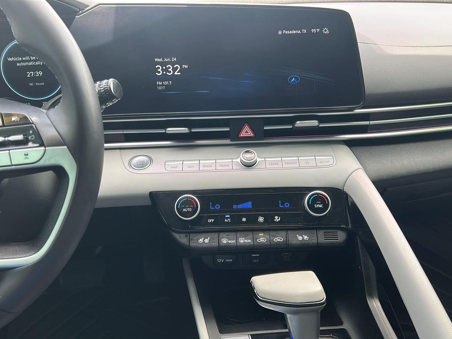 2024 Hyundai Elantra Hybrid Limited