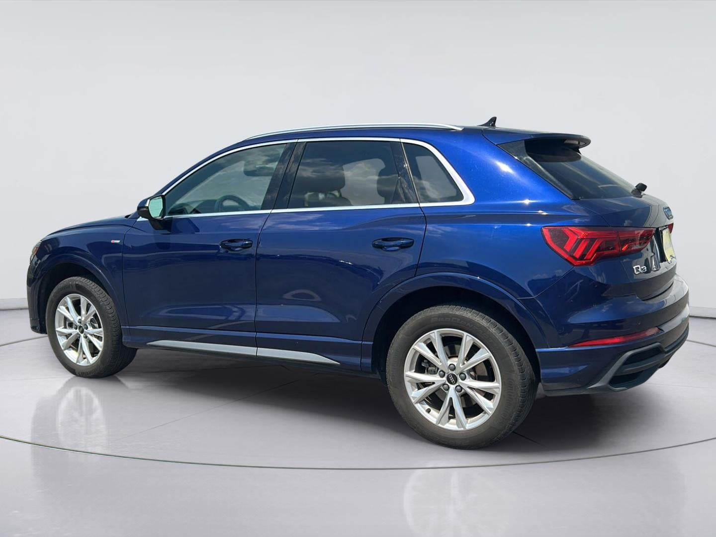 2024 Audi Q3 S line Premium