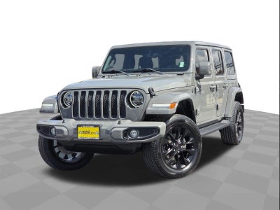 2022 Jeep WRANGLER SAHARA