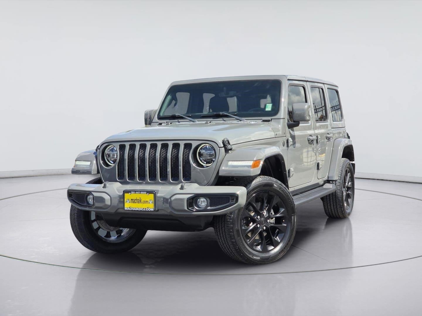 2022 Jeep WRANGLER SAHARA