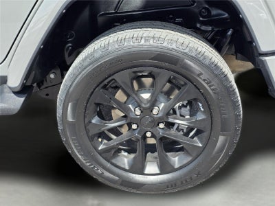 2022 Jeep WRANGLER SAHARA
