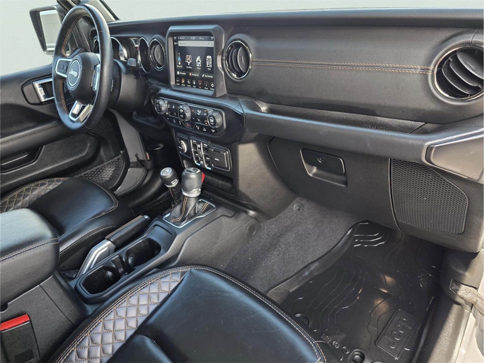 2022 Jeep WRANGLER SAHARA