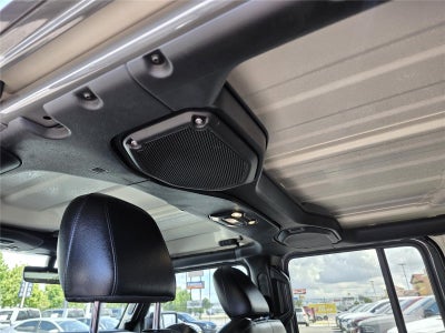 2022 Jeep WRANGLER SAHARA