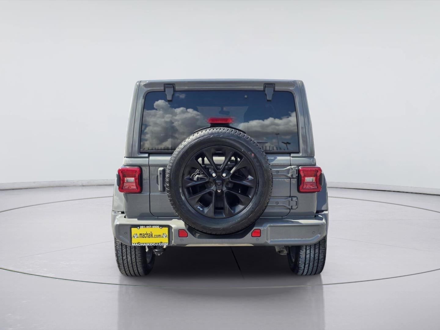 2022 Jeep WRANGLER SAHARA