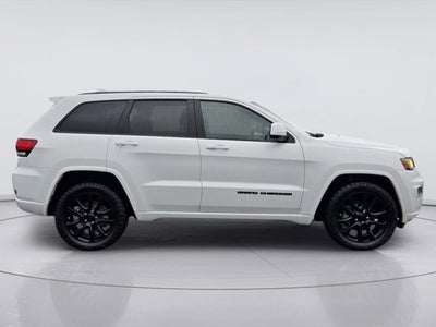 2017 Jeep Grand Cherokee Altitude