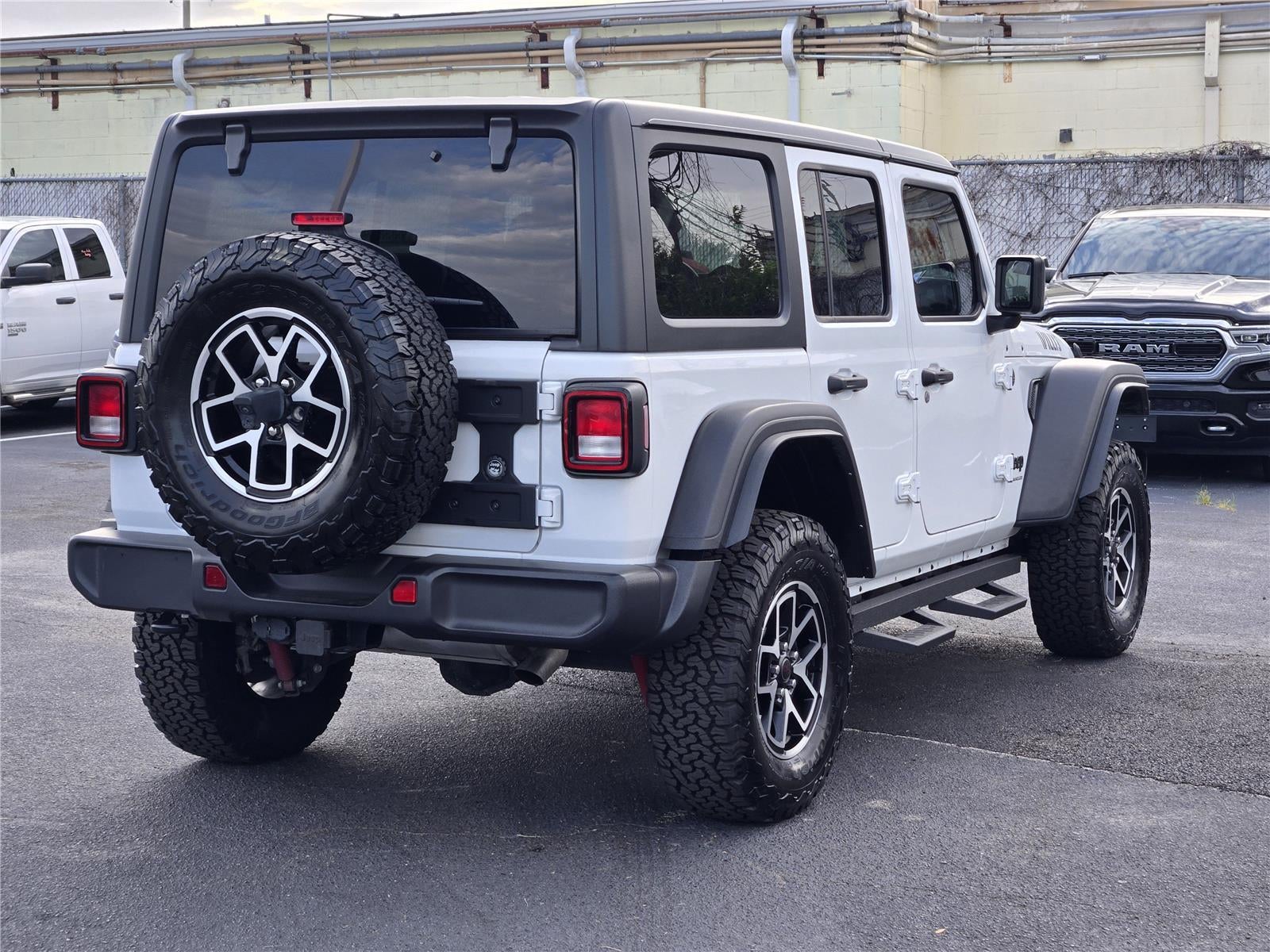 2024 Jeep Wrangler Willys