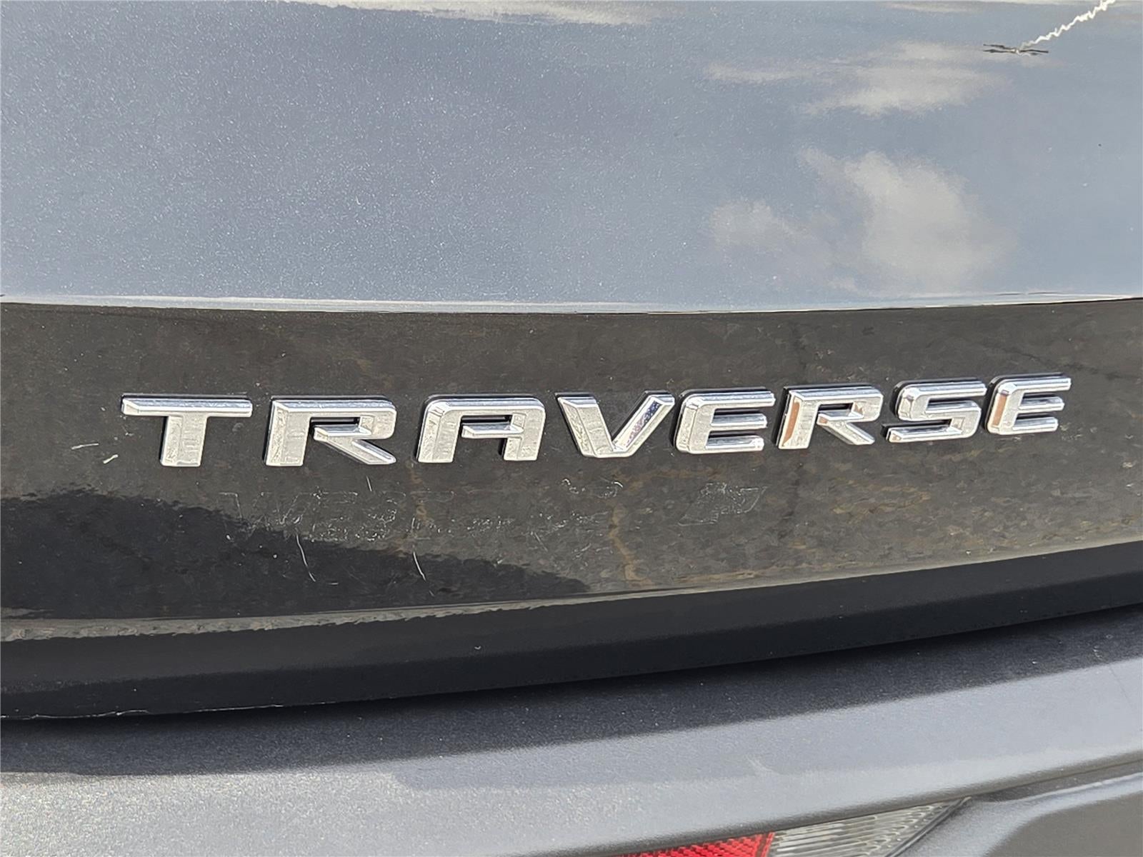 2026 Chevrolet Traverse FWD LT