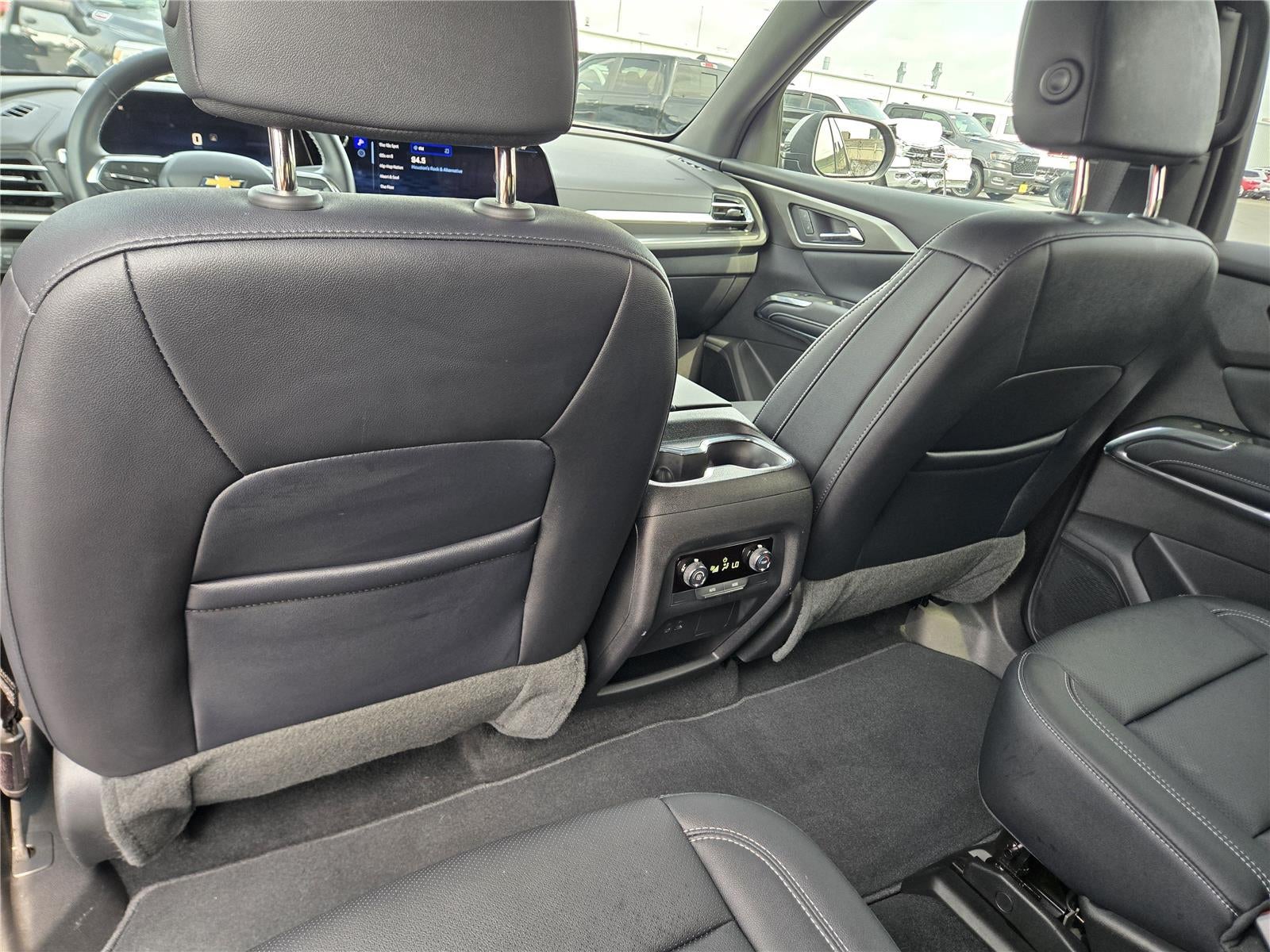 2026 Chevrolet Traverse FWD LT