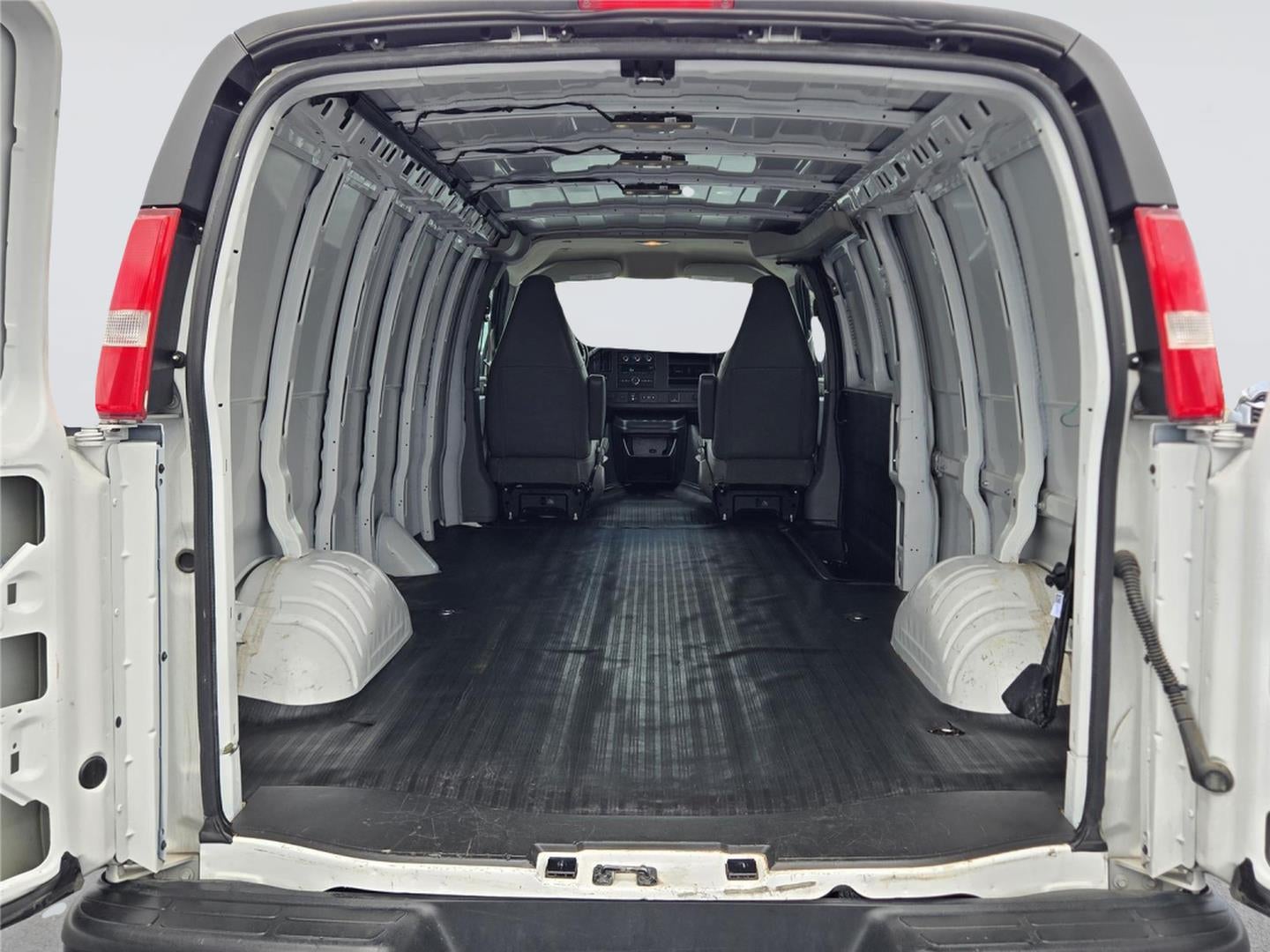 2023 GMC Savana Cargo Van CARGO