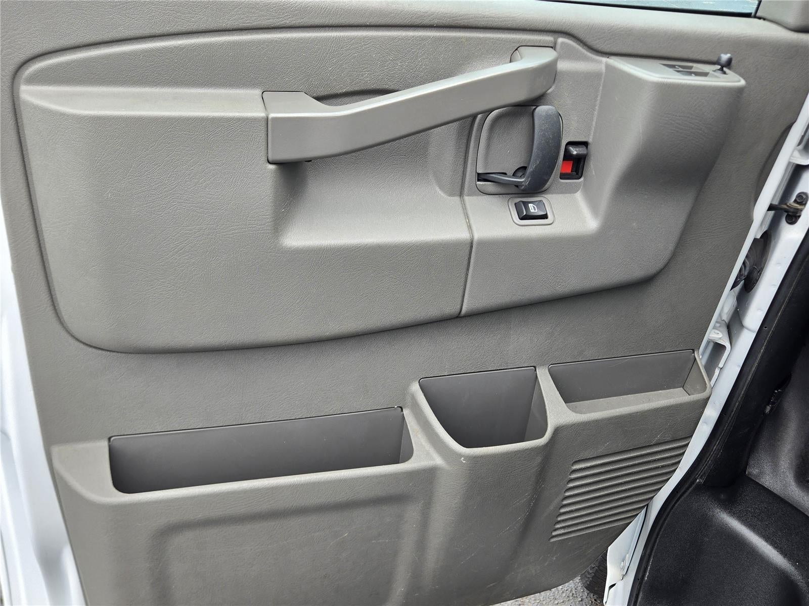 2023 GMC Savana Cargo Van CARGO