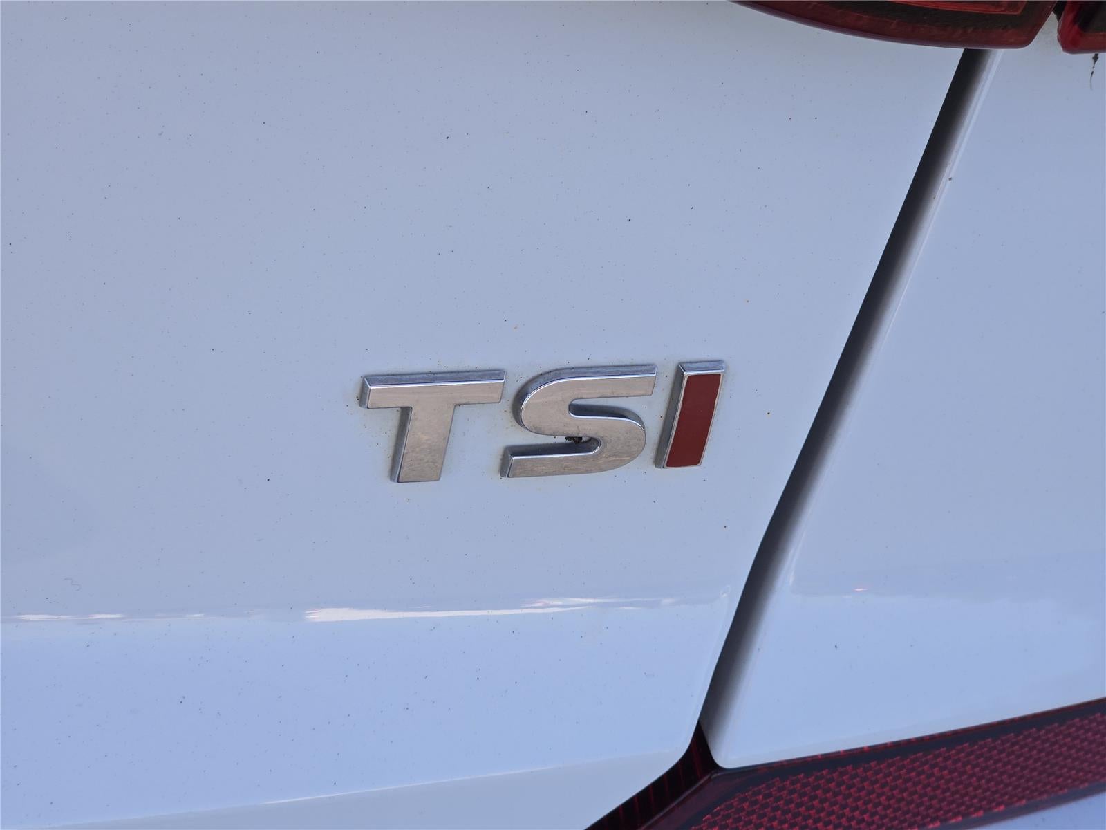 2019 Volkswagen Passat 2.0T Wolfsburg Edition