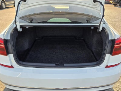 2019 Volkswagen Passat 2.0T Wolfsburg Edition