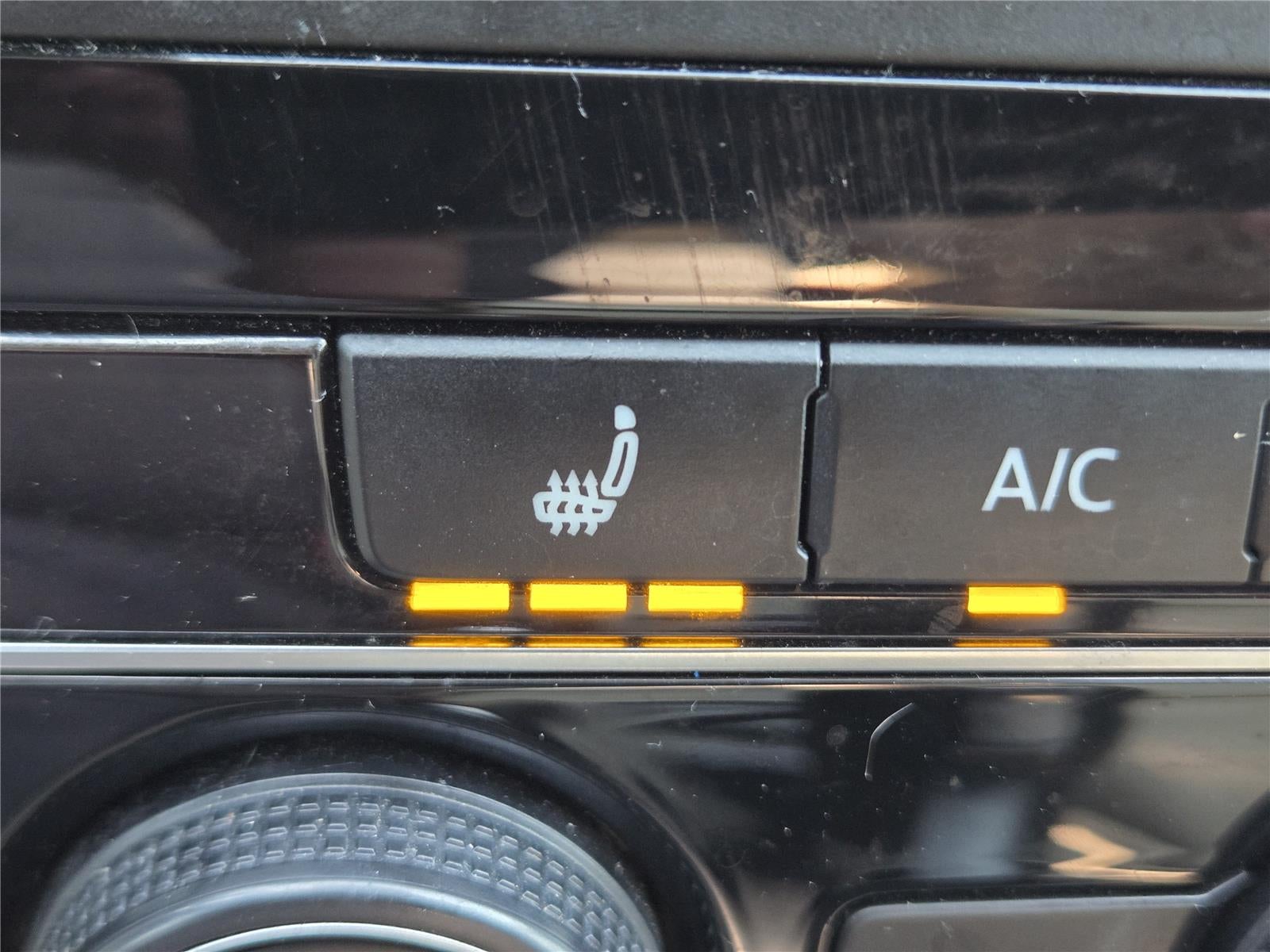 2019 Volkswagen Passat 2.0T Wolfsburg Edition