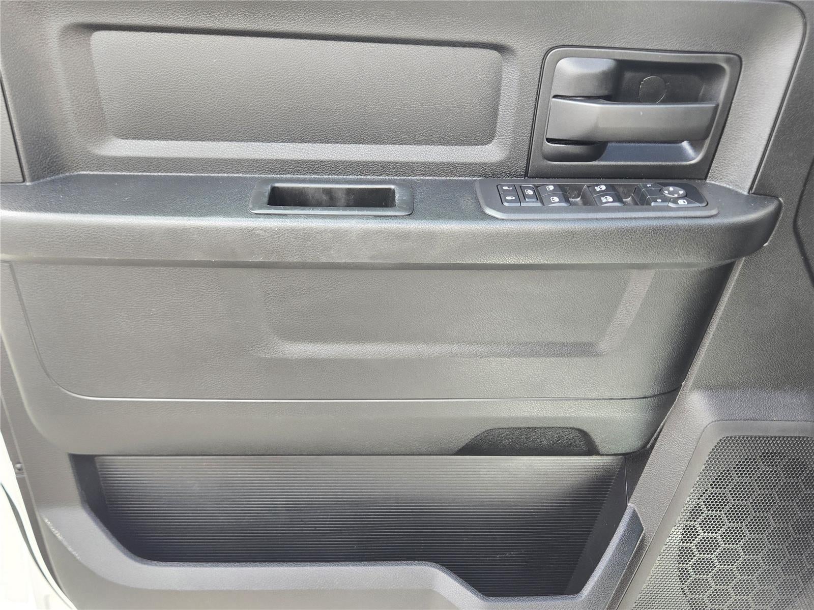 2025 RAM 3500 TRADESMAN