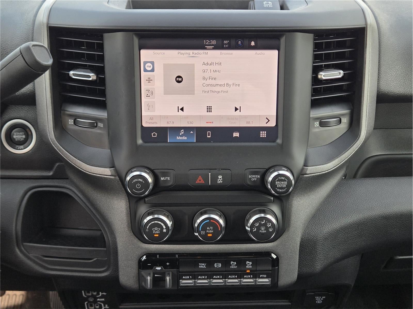 2024 RAM 5500 Base