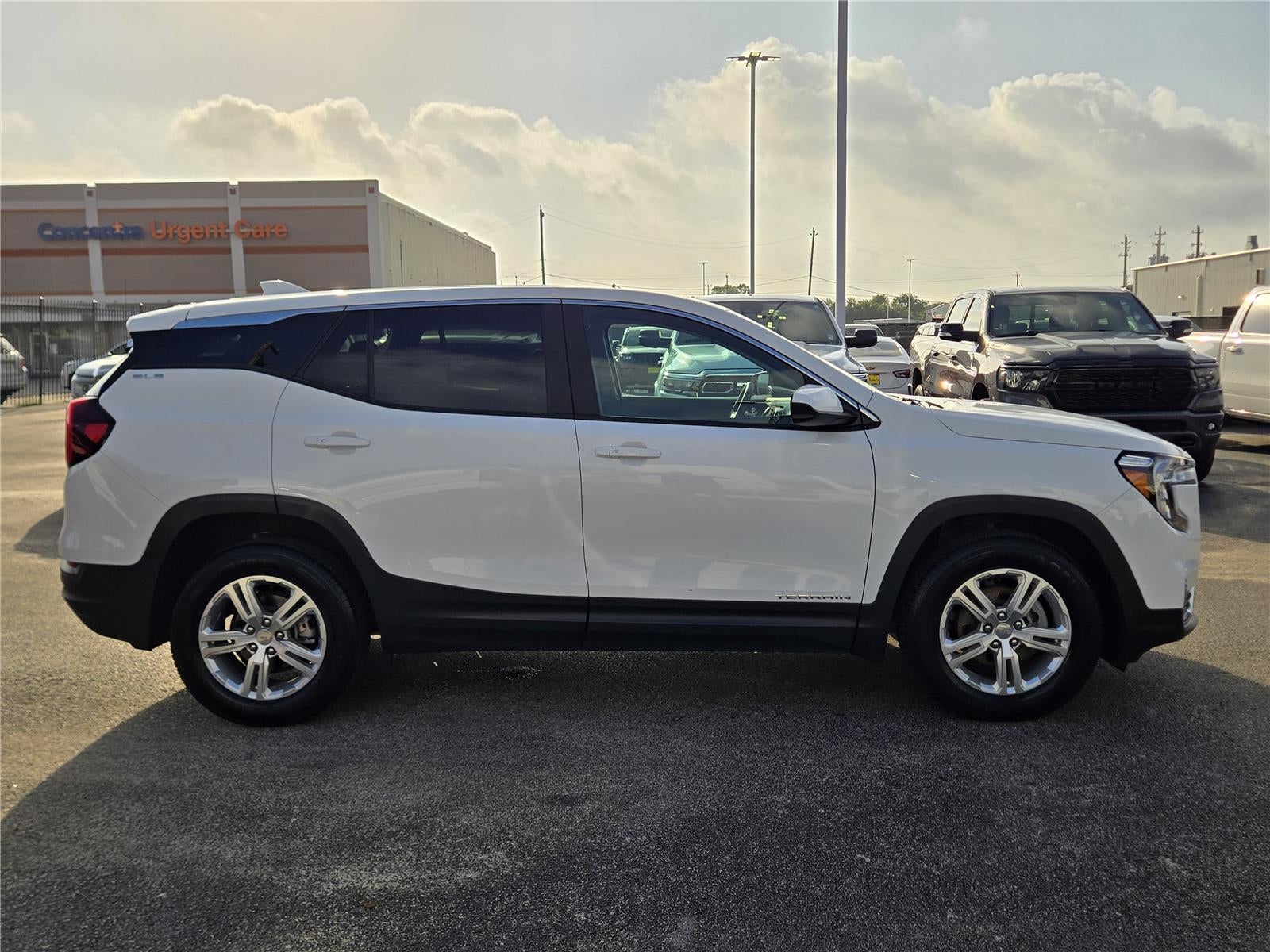 2024 GMC Terrain SLE