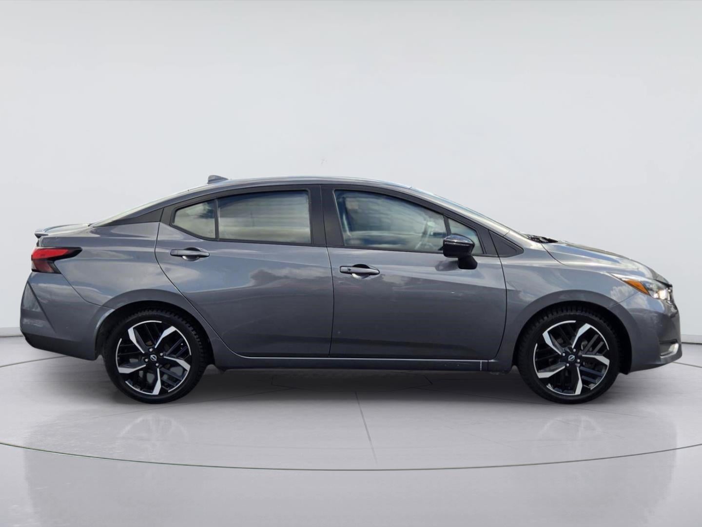 2024 Nissan Versa SR