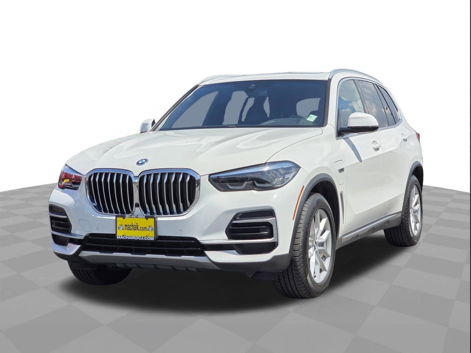 2022 BMW X5 xDrive45e's photo