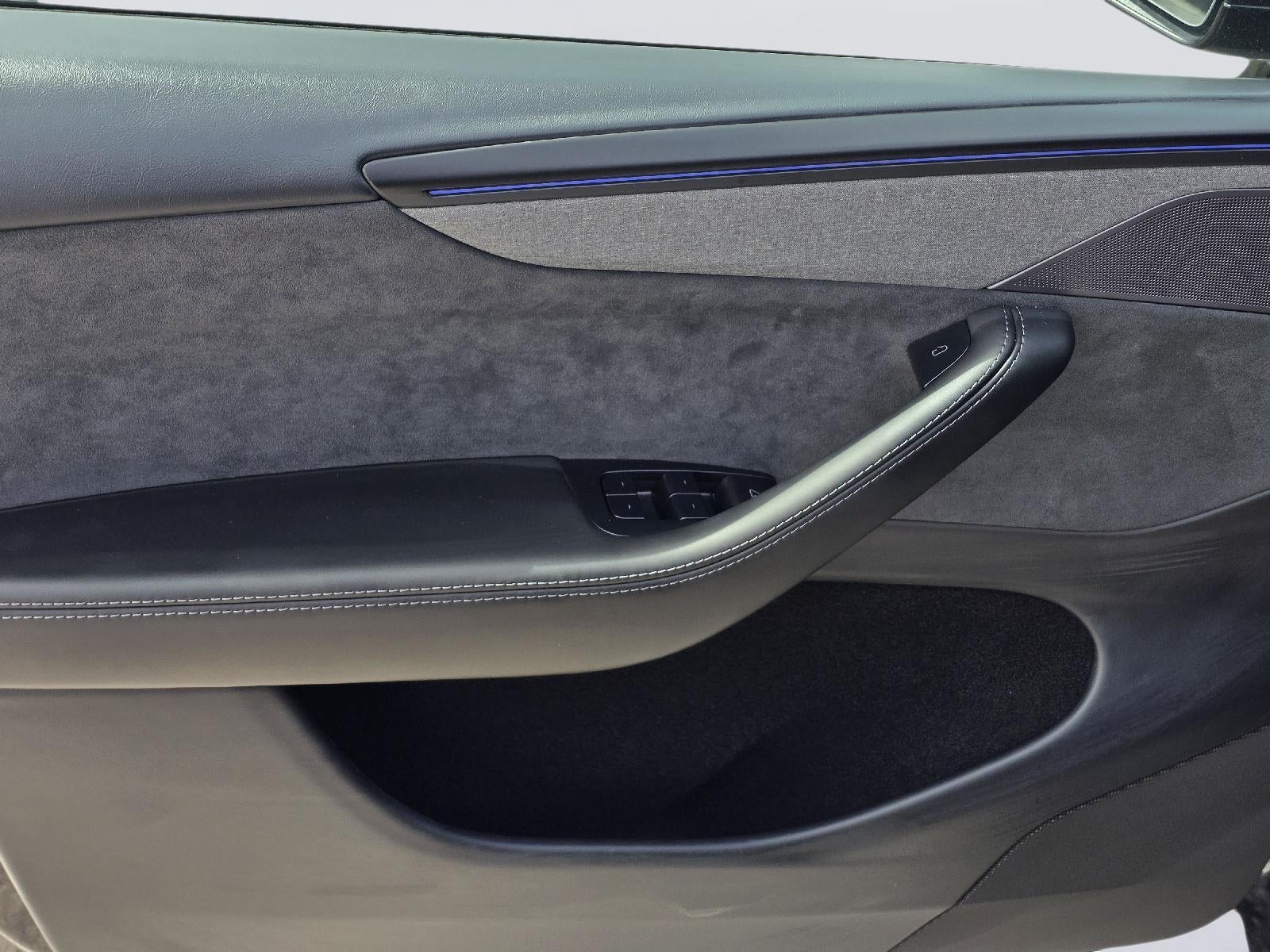 2026 Tesla TESLA S Base