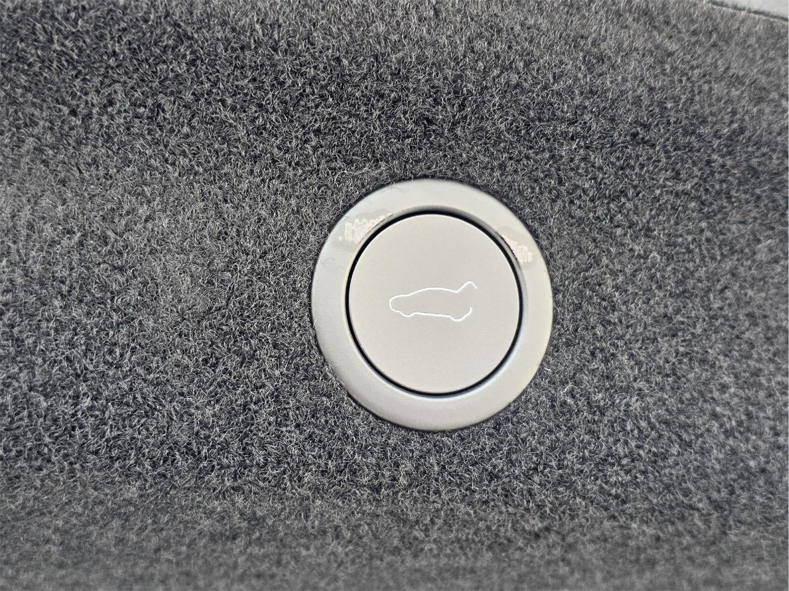 2026 Tesla TESLA S Base