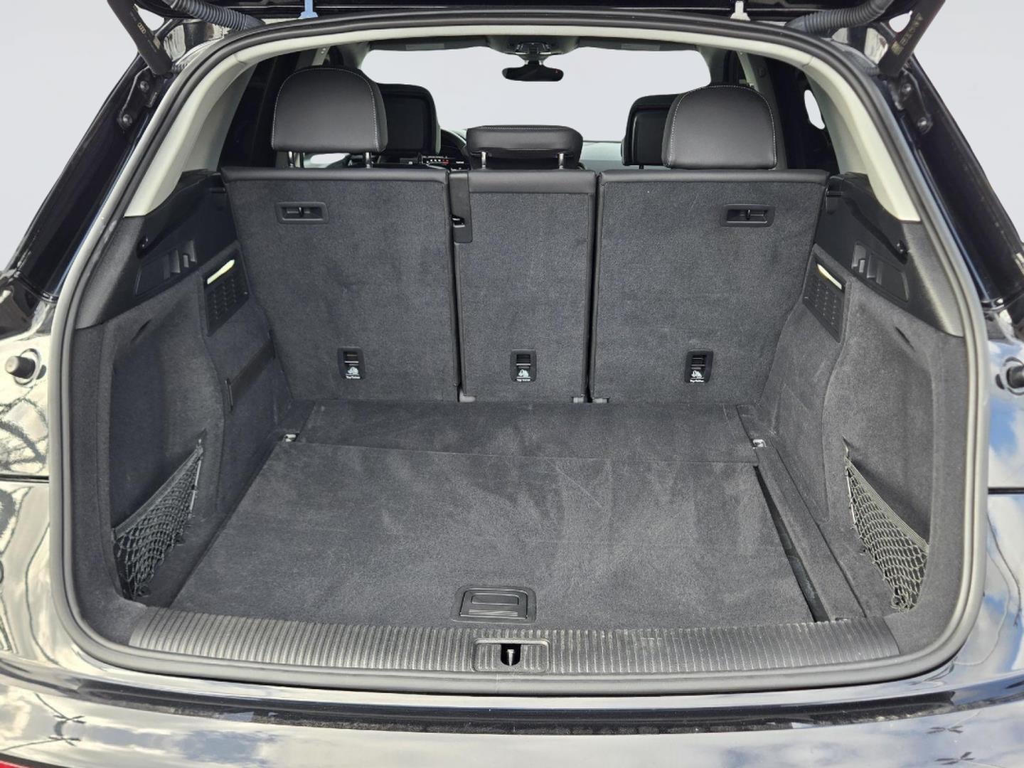 2022 Audi Q5 S line Premium Plus