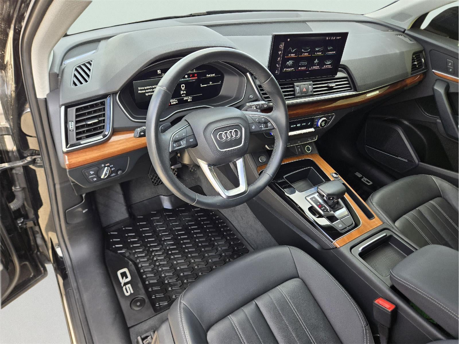 2022 Audi Q5 S line Premium Plus