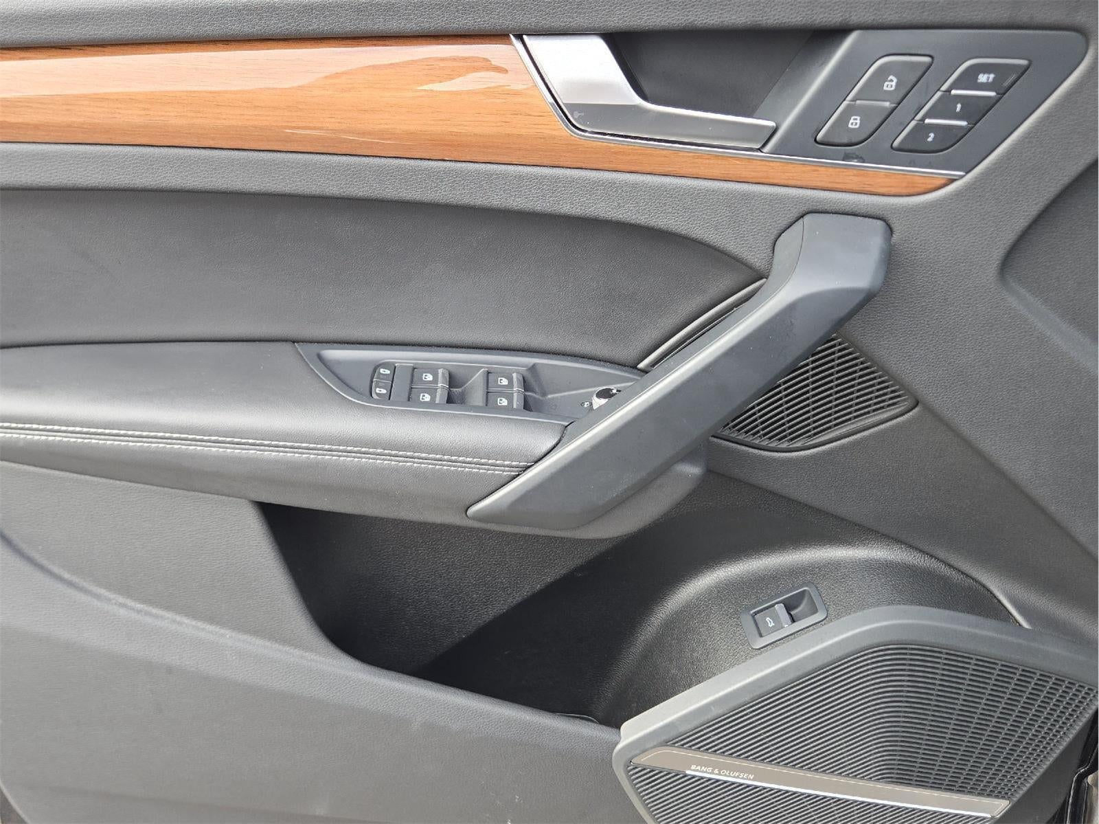2022 Audi Q5 S line Premium Plus