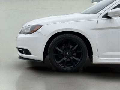 2014 Chrysler 200 Limited
