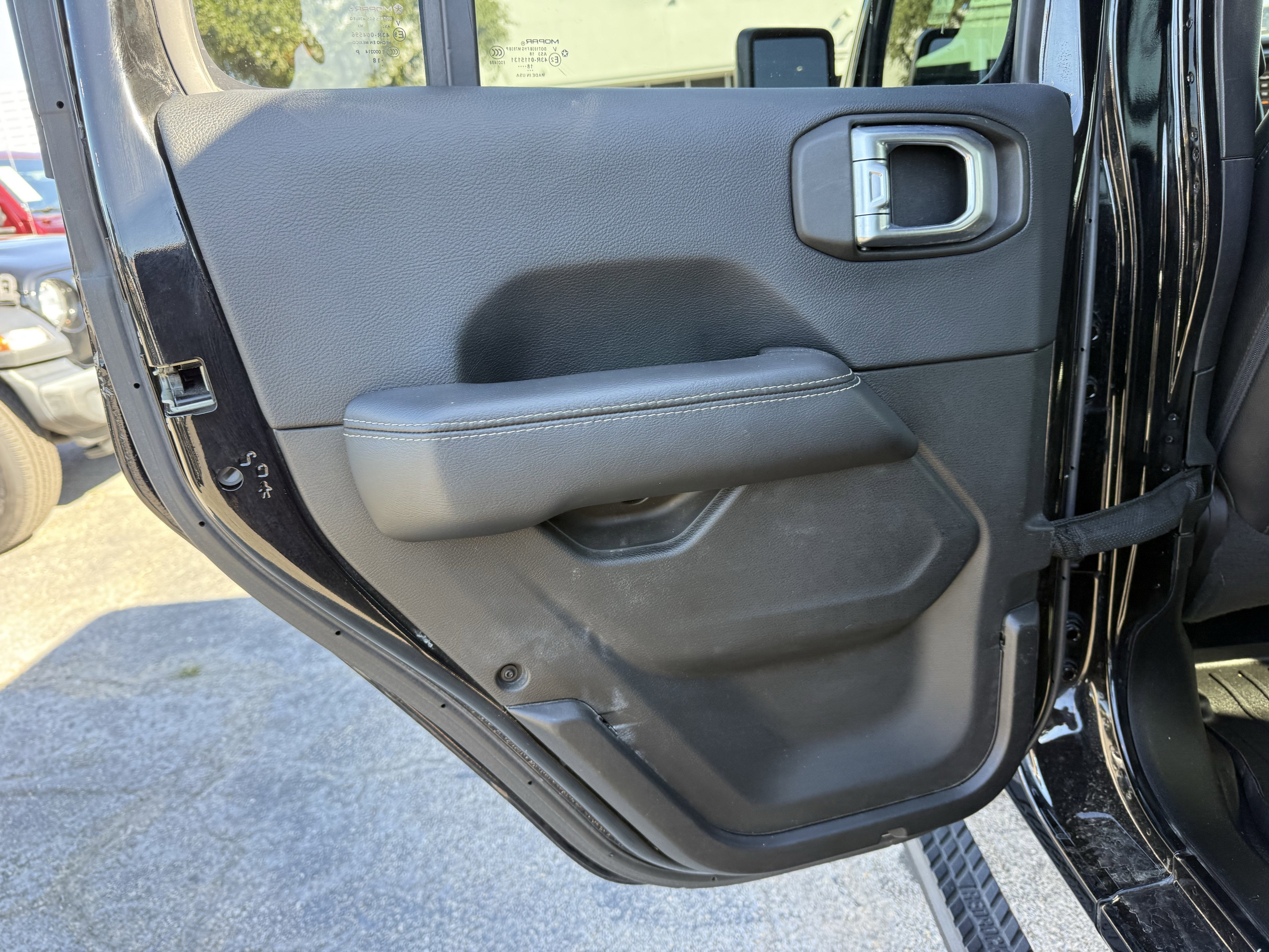 2018 Jeep Wrangler Unlimited Sahara 4x4